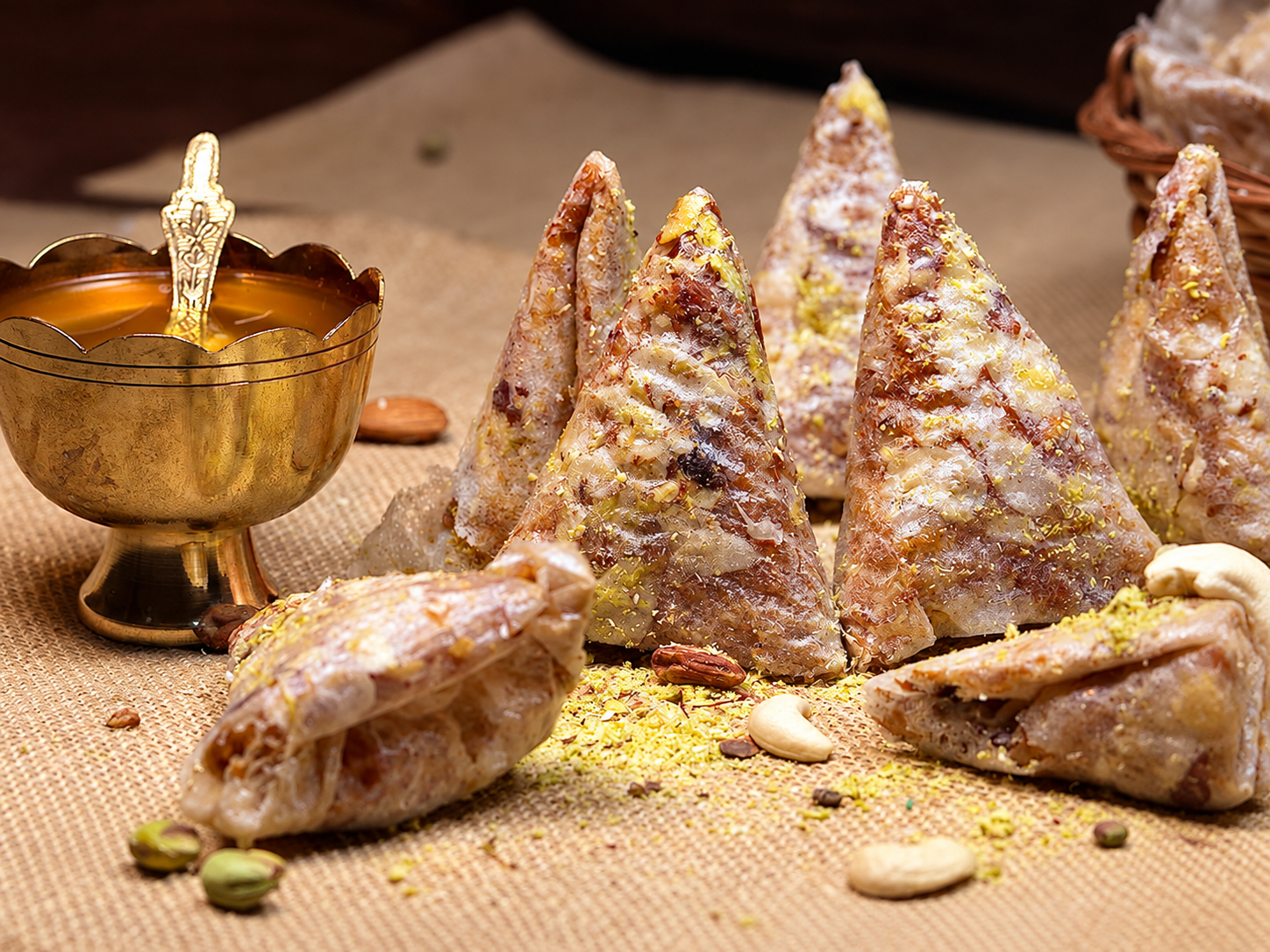 Samosa Pootharekulu